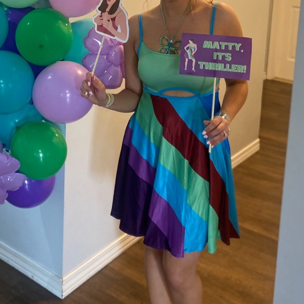 Size small, 13 Going on 30 dress, worn once